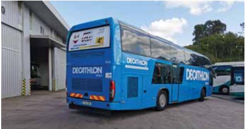 Autocarro com wrap integral VisualBus