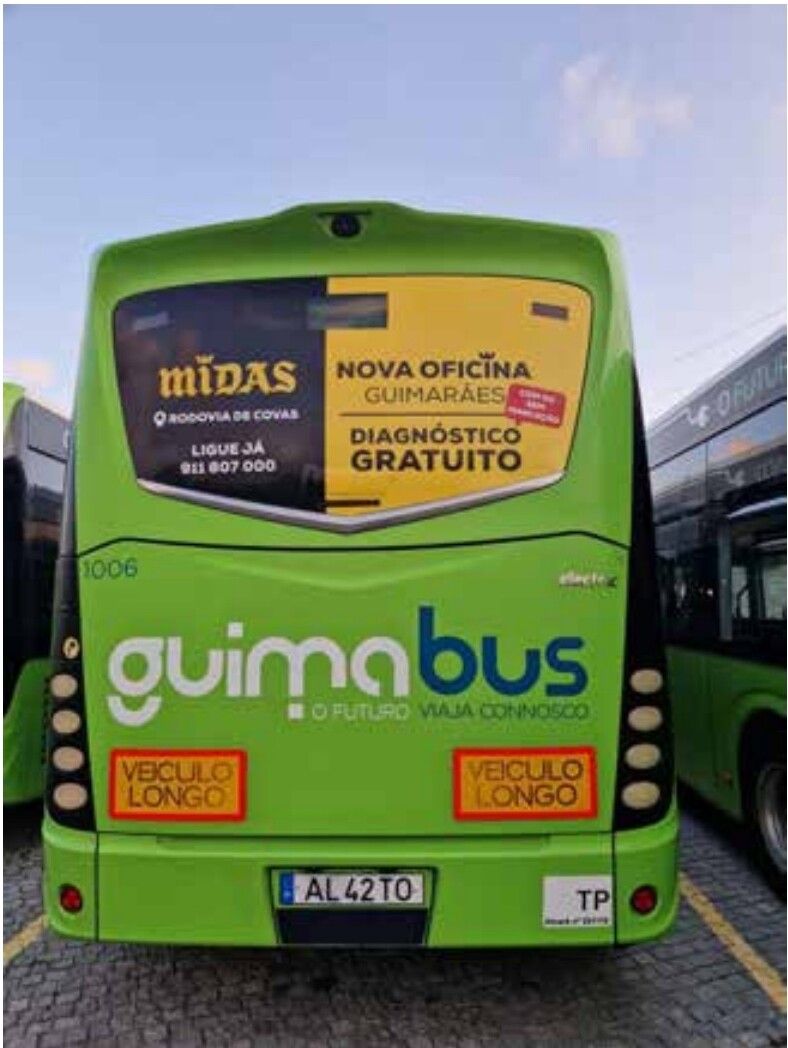 Publicidade em óculo traseiro de autocarro VisualBus 3